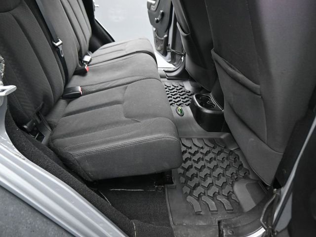 Used 2013 Jeep Wrangler Unlimited Sport w/ Connectivity Group image 39