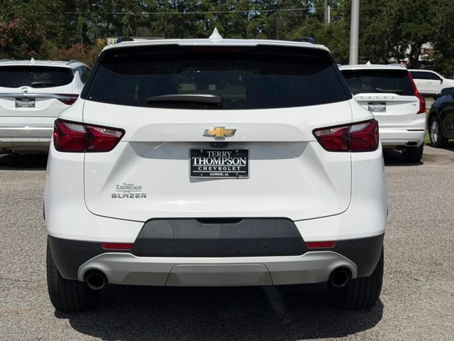 Used 2019 Chevrolet Blazer LT w/ Sound & Technology Package FWD image 3