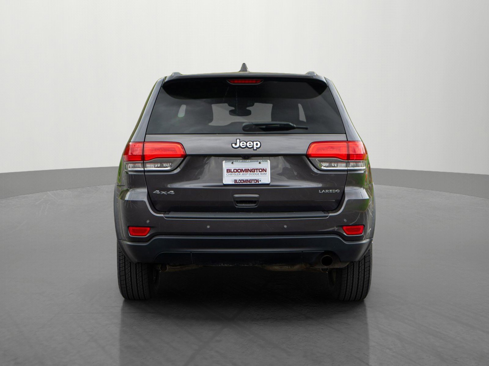 Used 2017 Jeep Grand Cherokee Laredo w/ Quick Order Package 23E AWD/4WD image 6