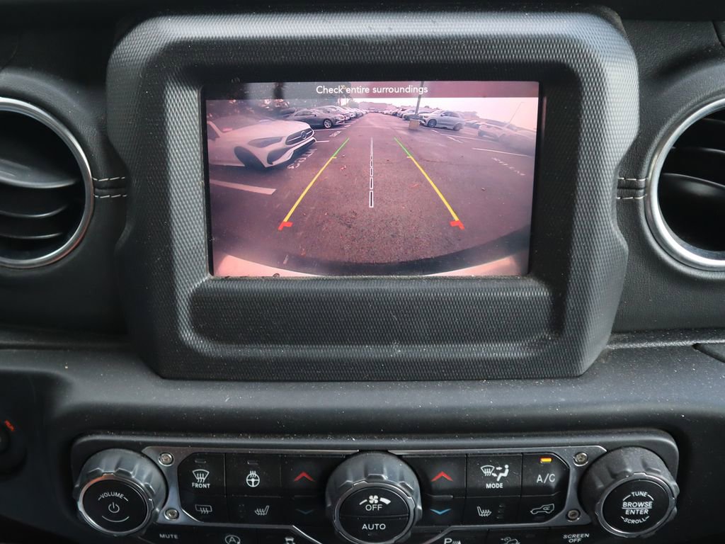 Used 2020 Jeep Wrangler Unlimited Sahara w/ LED Lighting Group image 15