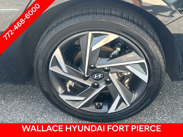 Used 2025 Hyundai Elantra SEL FWD image 10