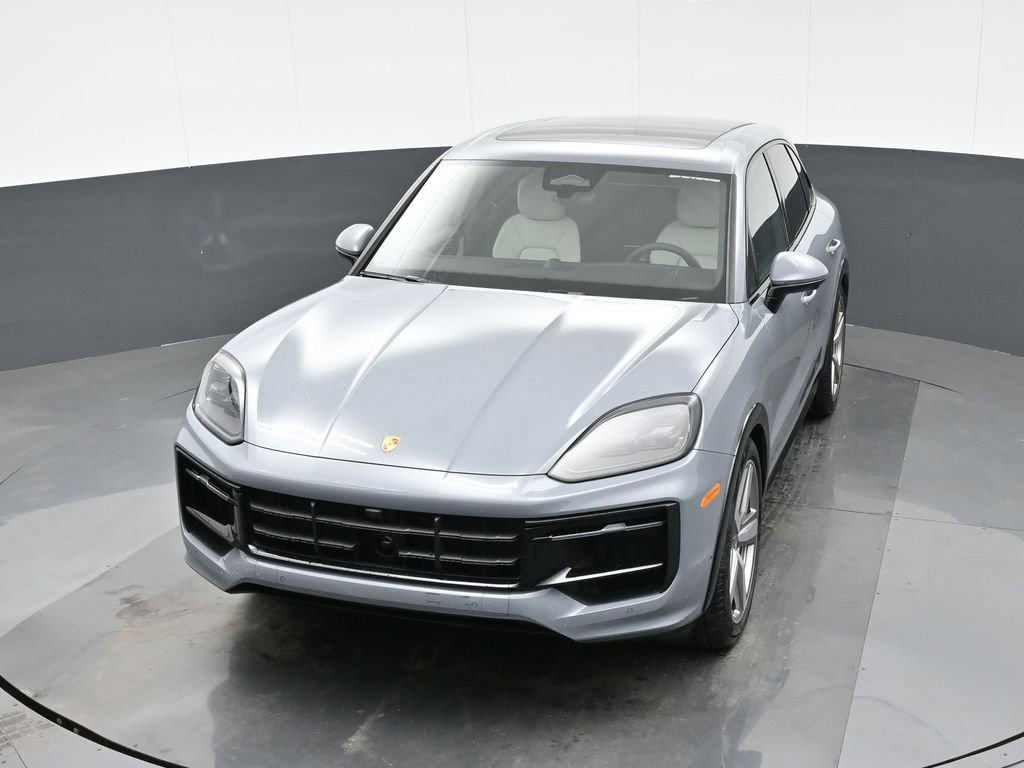 New 2026 Porsche Cayenne GTS image 33