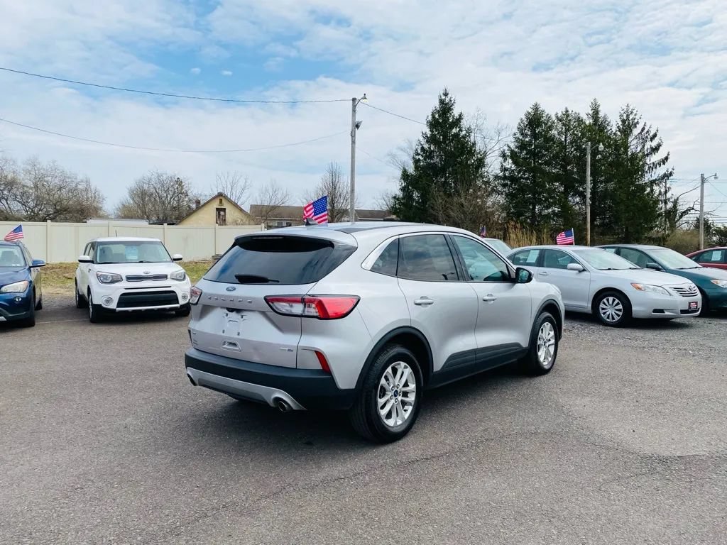 Used 2020 Ford Escape SE AWD/4WD image 5