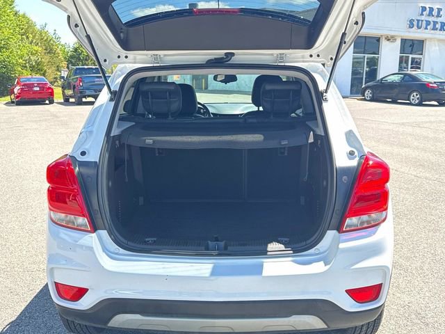 Used 2022 Chevrolet Trax LT w/ LT Convenience Package AWD/4WD image 13