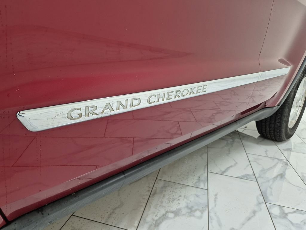 Used 2012 Jeep Grand Cherokee Laredo w/ Laredo E Group image 33