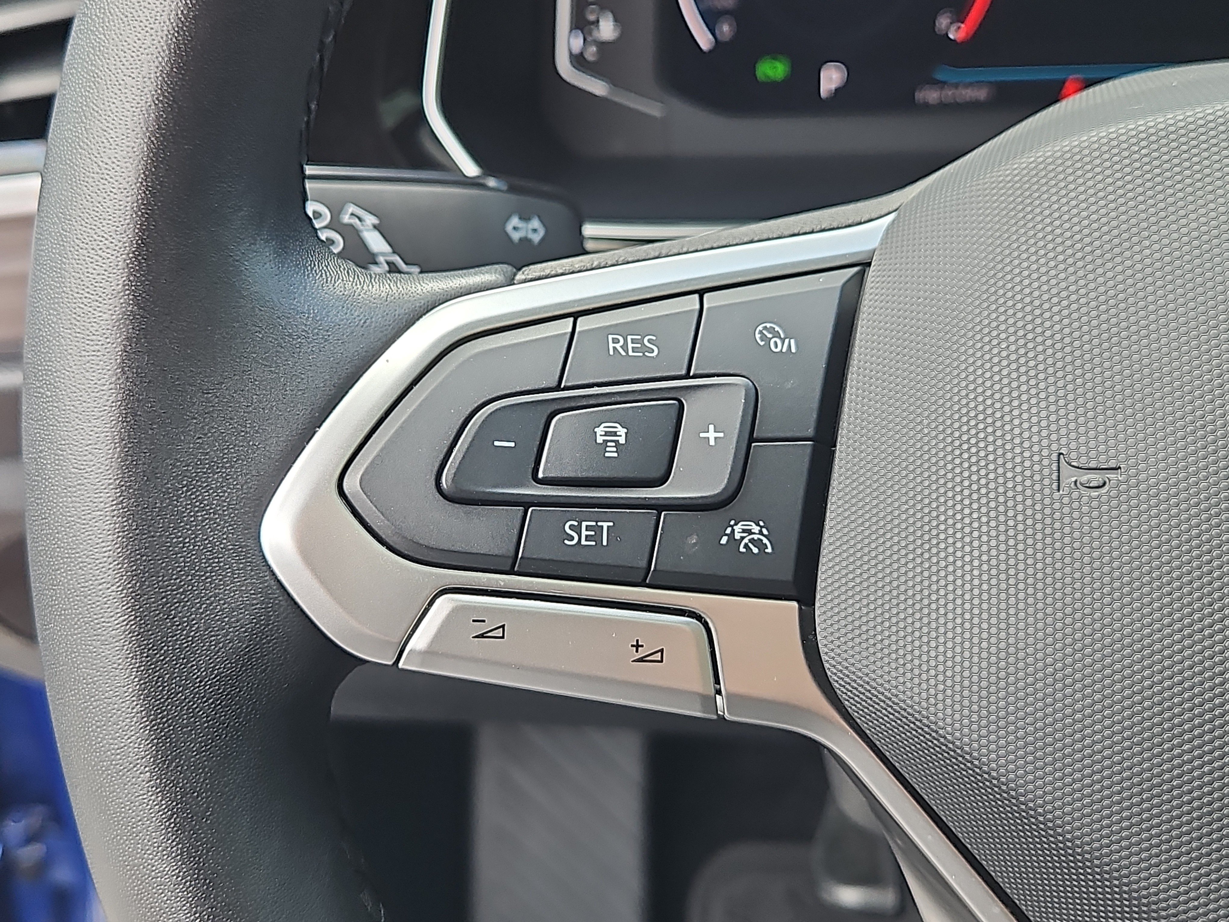 Certified 2024 Volkswagen Jetta SEL FWD image 23