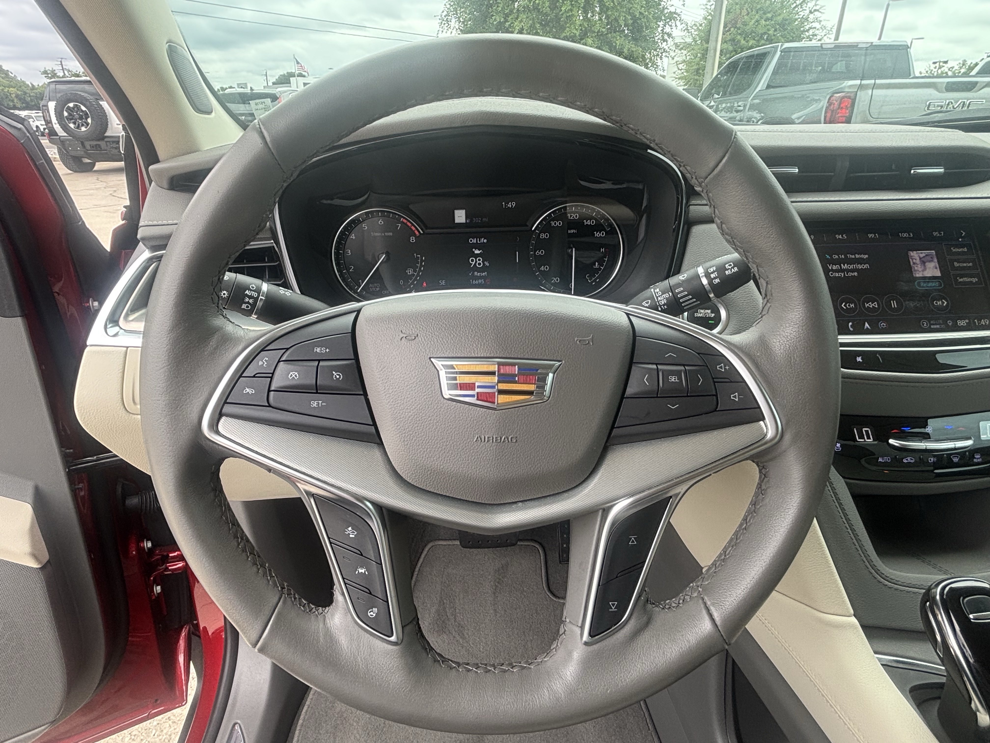 Certified 2024 Cadillac XT5 Premium Luxury FWD image 20