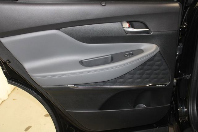 Used 2023 Hyundai Santa Fe SEL w/ Premium Package image 16
