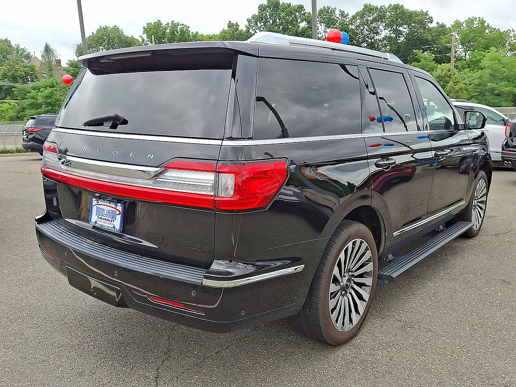 Used 2021 Lincoln Navigator Reserve w/ Luxury Package AWD/4WD image 24