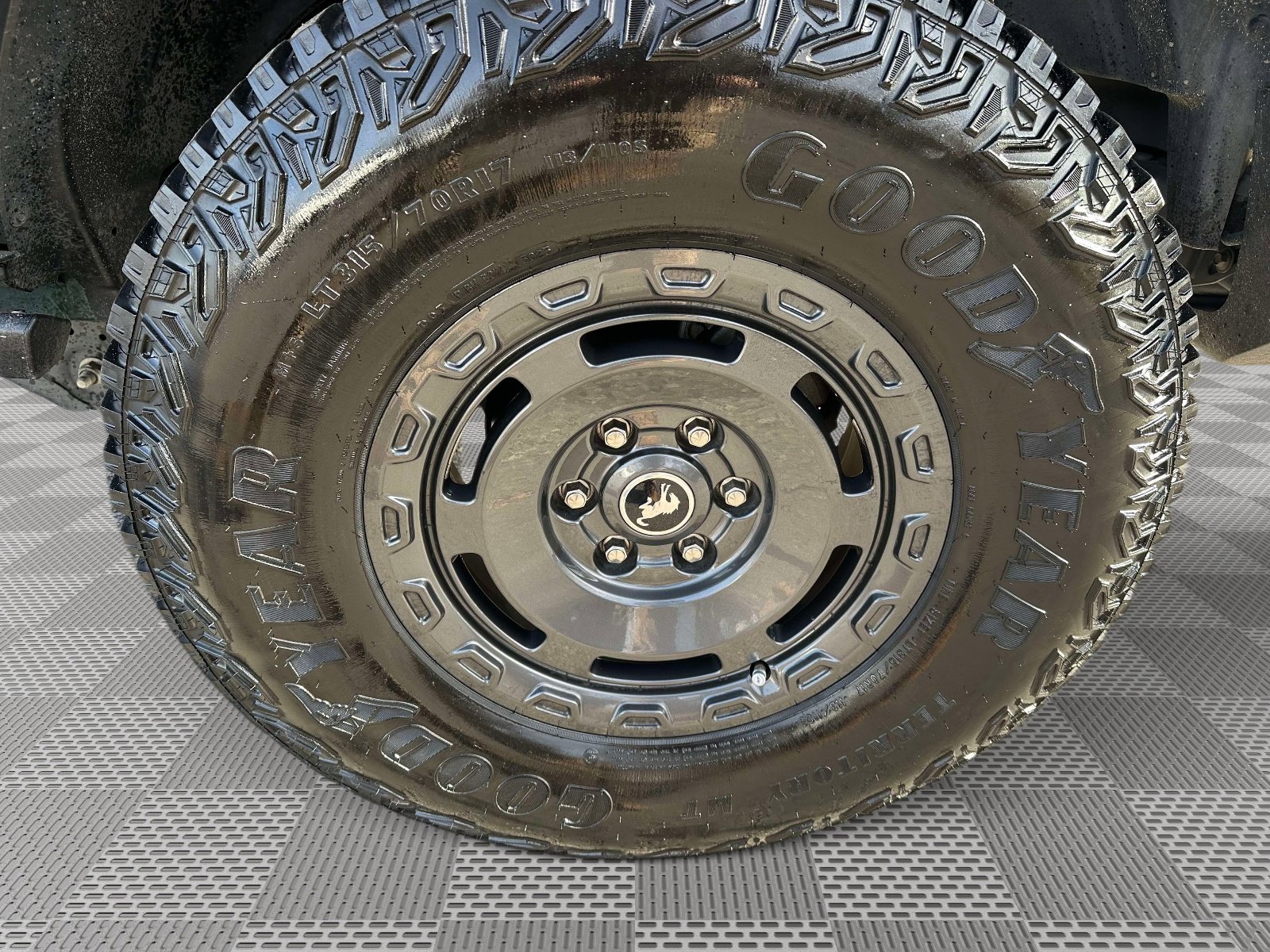 Used 2024 Ford Bronco Everglades image 37