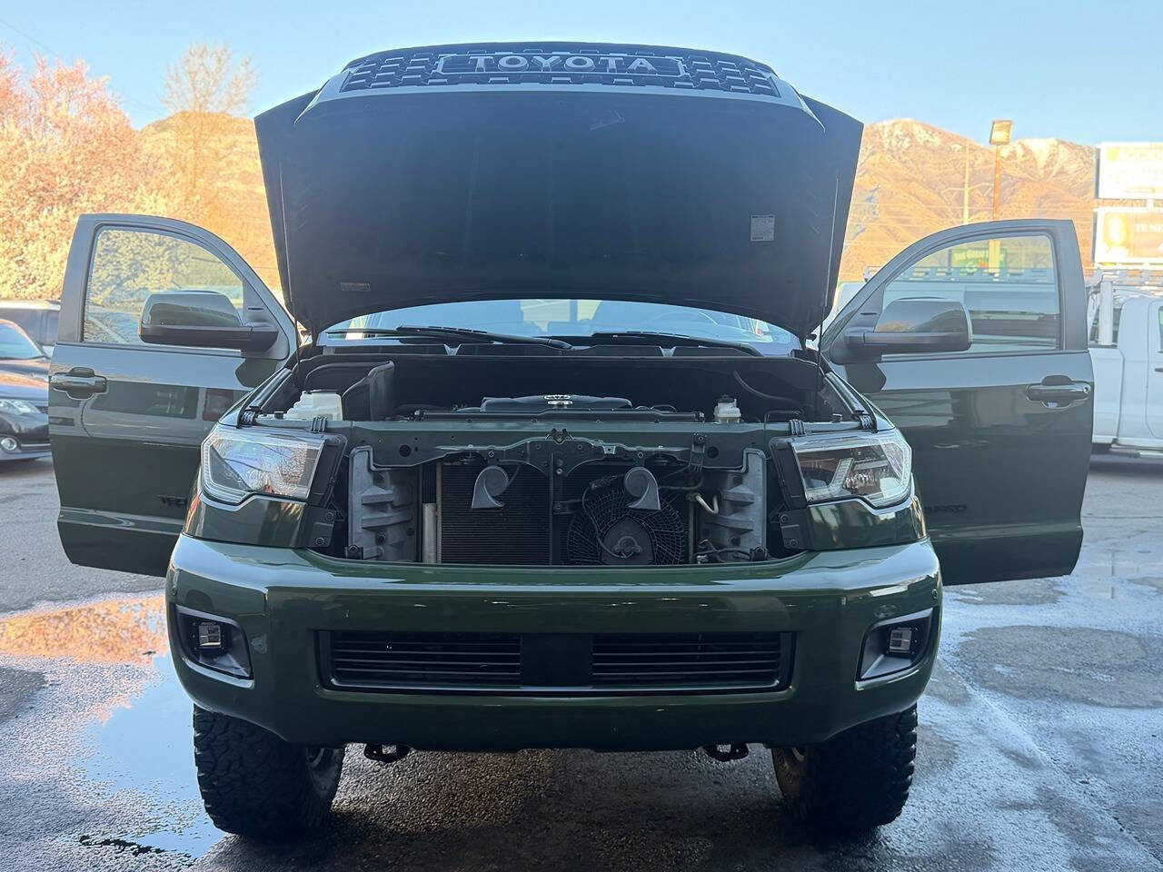 Used 2020 Toyota Sequoia TRD Pro AWD/4WD image 65