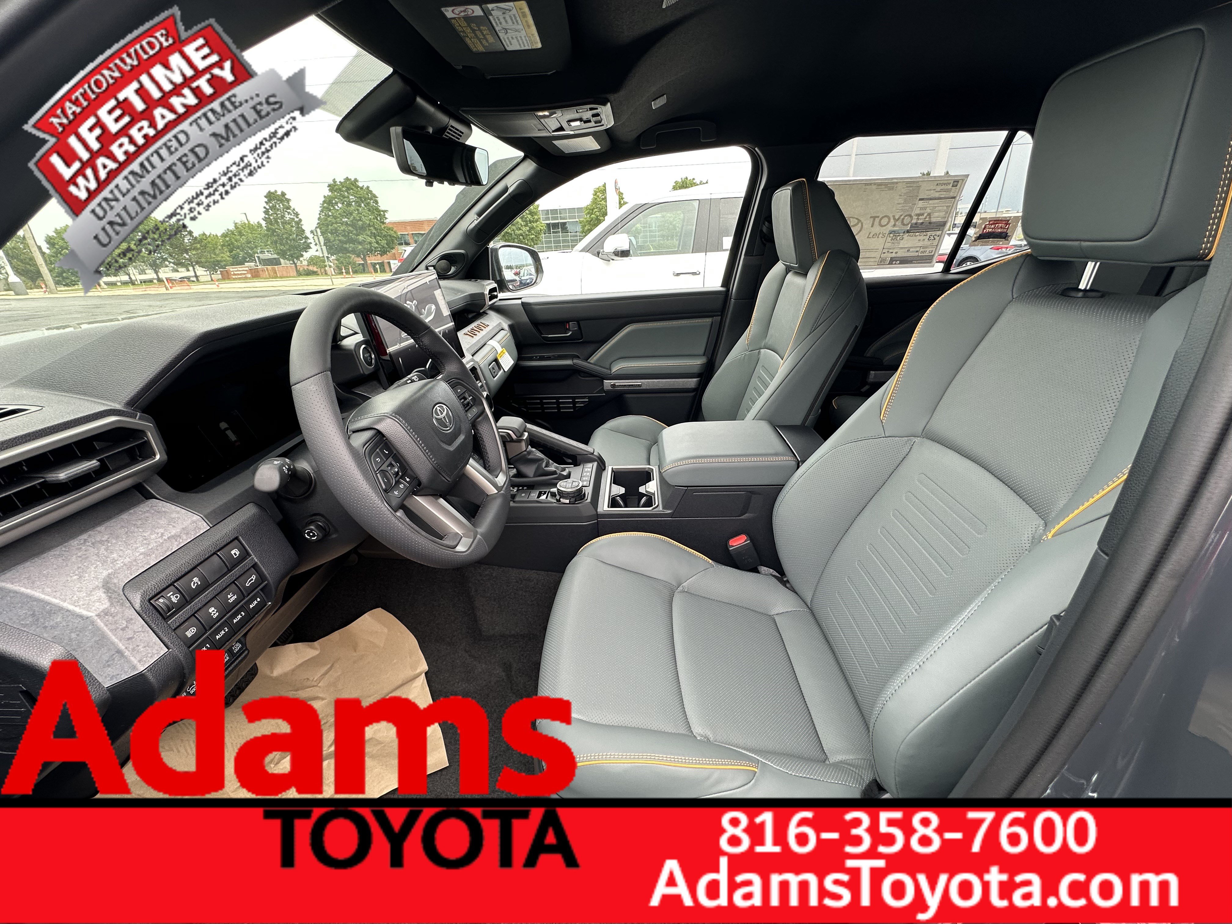 Used 2026 Toyota 4Runner Trailhunter AWD/4WD image 9