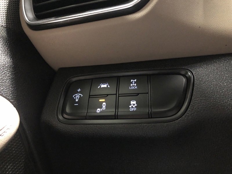 Used 2019 Hyundai Santa Fe SEL image 20