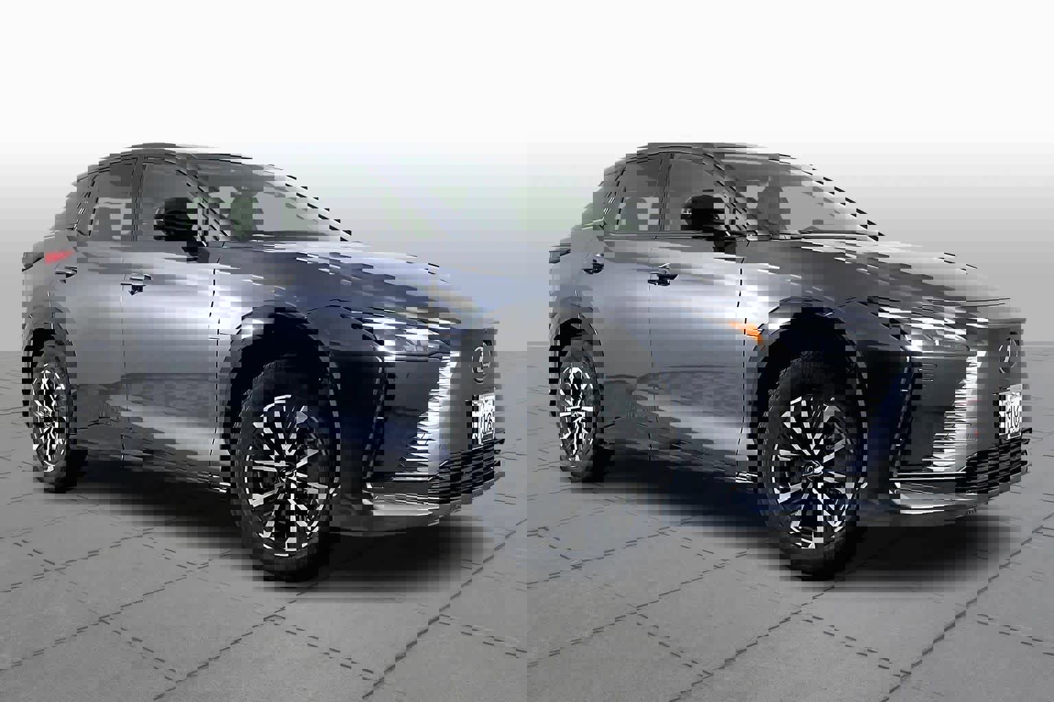 Used 2023 Lexus RZ 450e Premium image 2