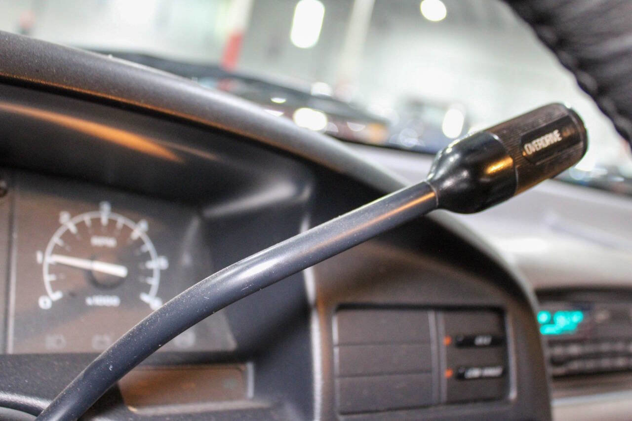 Used 1994 Ford Bronco XLT image 14