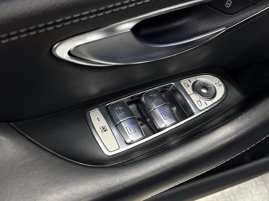 Used 2021 Mercedes-Benz AMG GT 63 image 17