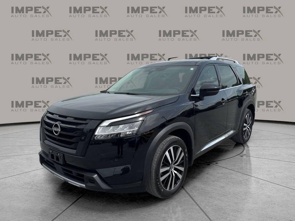 Used 2023 Nissan Pathfinder Platinum w/ Black Appearance Package AWD/4WD image 1