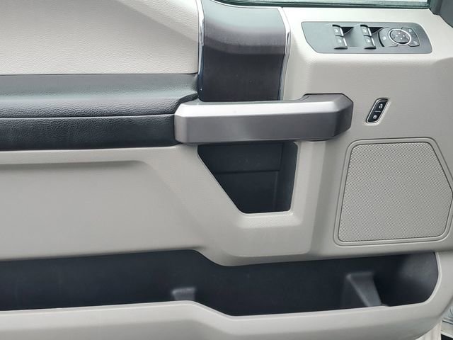 Used 2019 Ford F150 XLT w/ Trailer Tow Package image 16