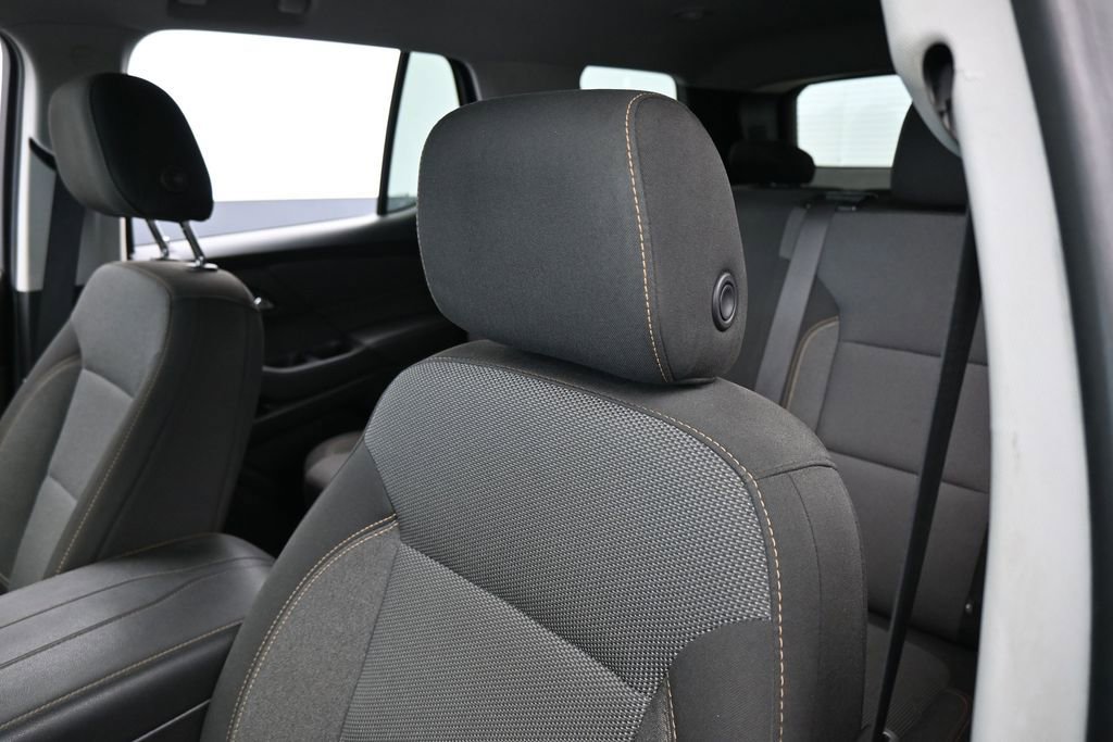Used 2020 Chevrolet Traverse LT FWD image 16