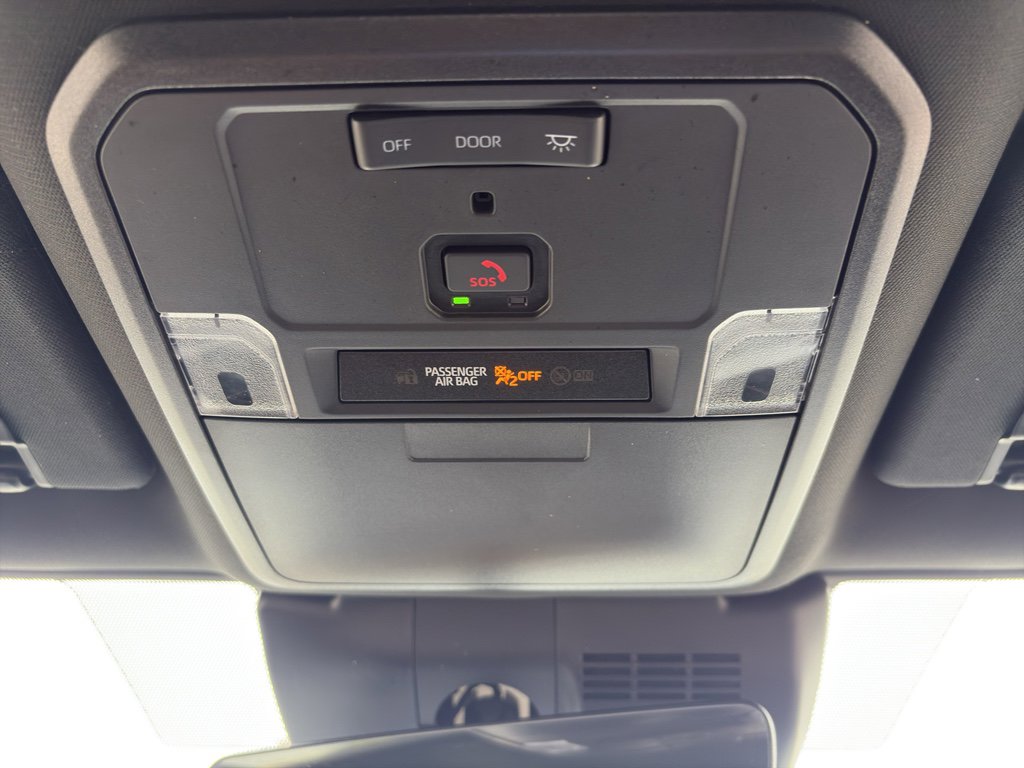 Used 2025 Toyota Tacoma TRD Off-Road image 21