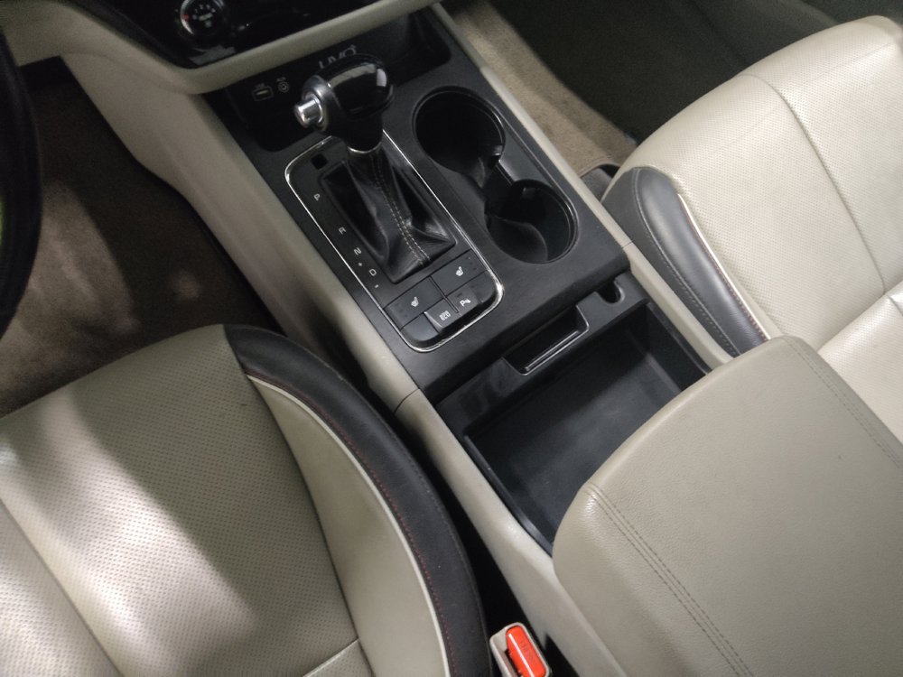 Used 2017 Kia Sedona LX w/ LX Essentials Premium Package FWD image 26