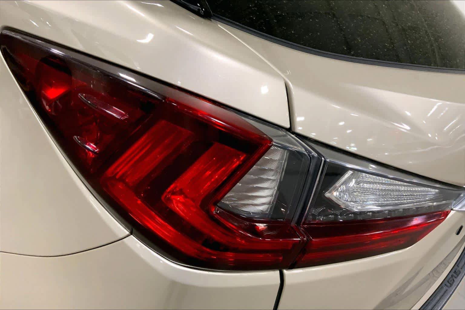 Used 2017 Lexus RX 350 AWD w/ Premium Package image 29