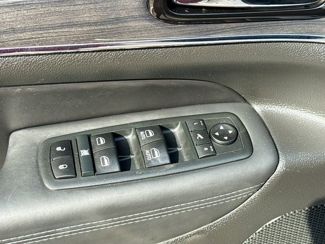 Used 2020 Jeep Grand Cherokee Overland image 19