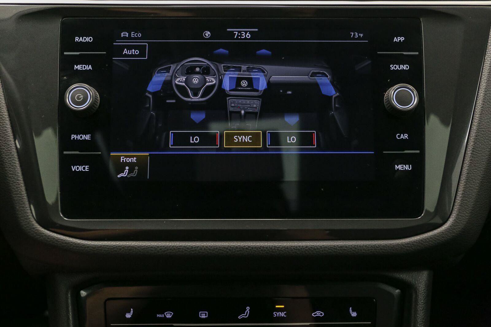 Certified 2024 Volkswagen Tiguan SE AWD/4WD image 30