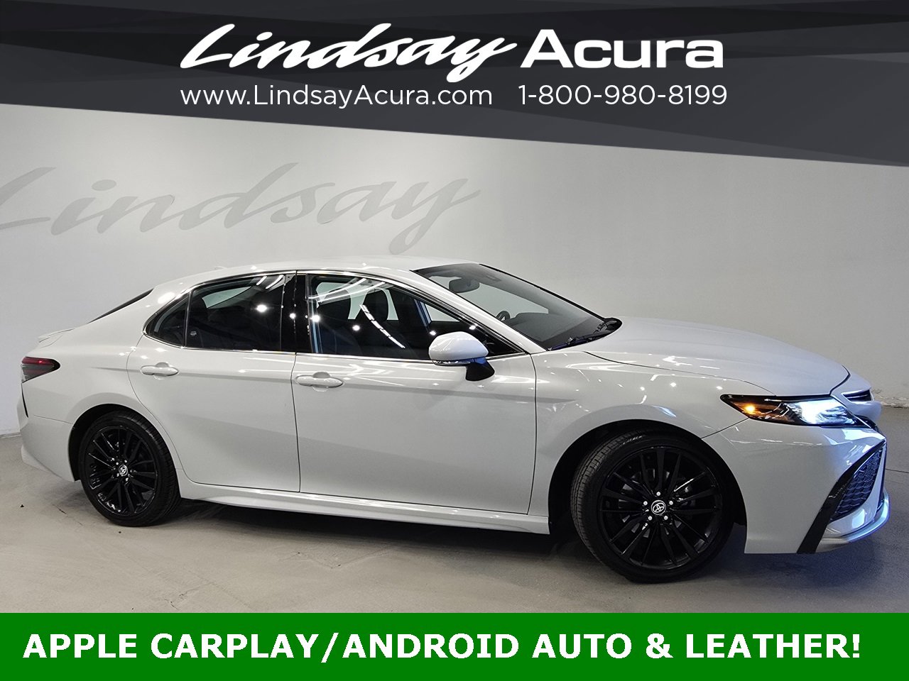 Used 2024 Toyota Camry XSE image 3