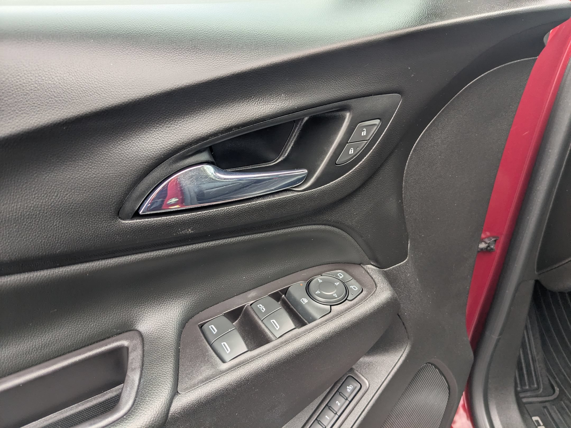 Used 2021 Chevrolet Equinox Premier FWD image 12