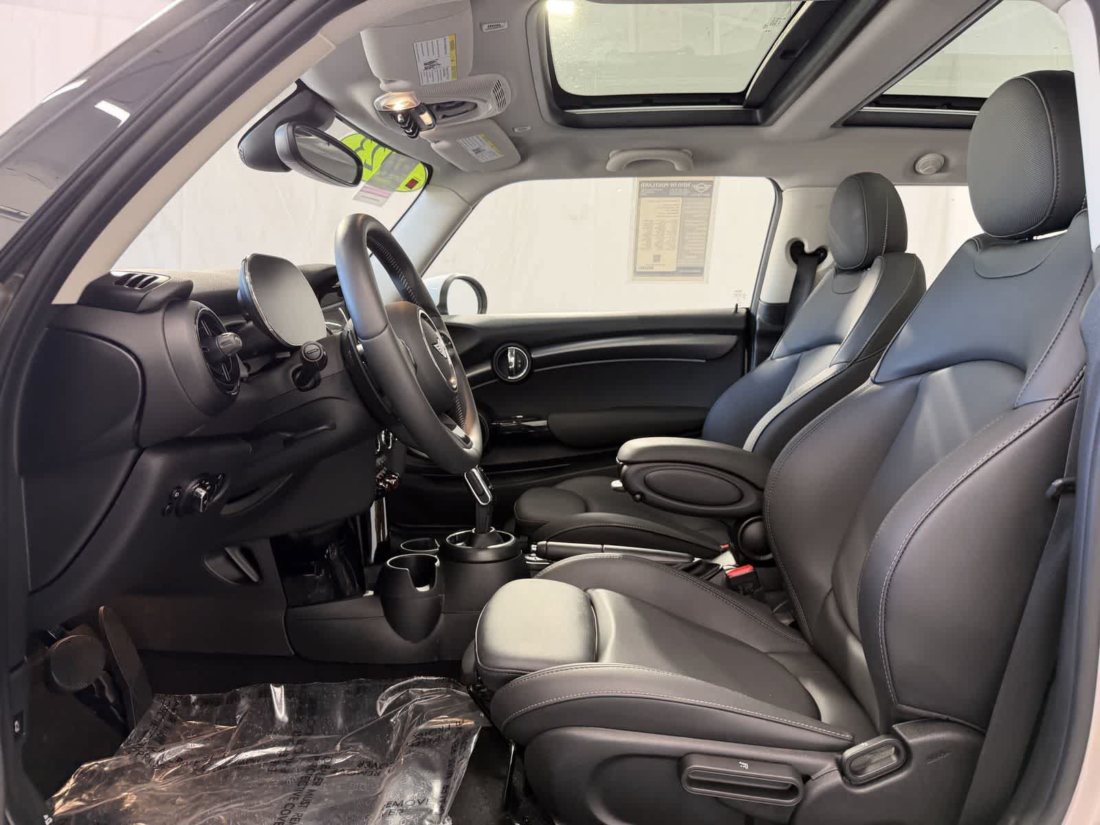 Used 2023 MINI Cooper S FWD image 10