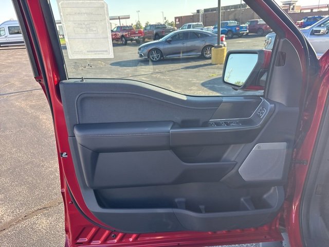 New 2025 Ford F150 Lariat w/ Equipment Group 502A High image 28