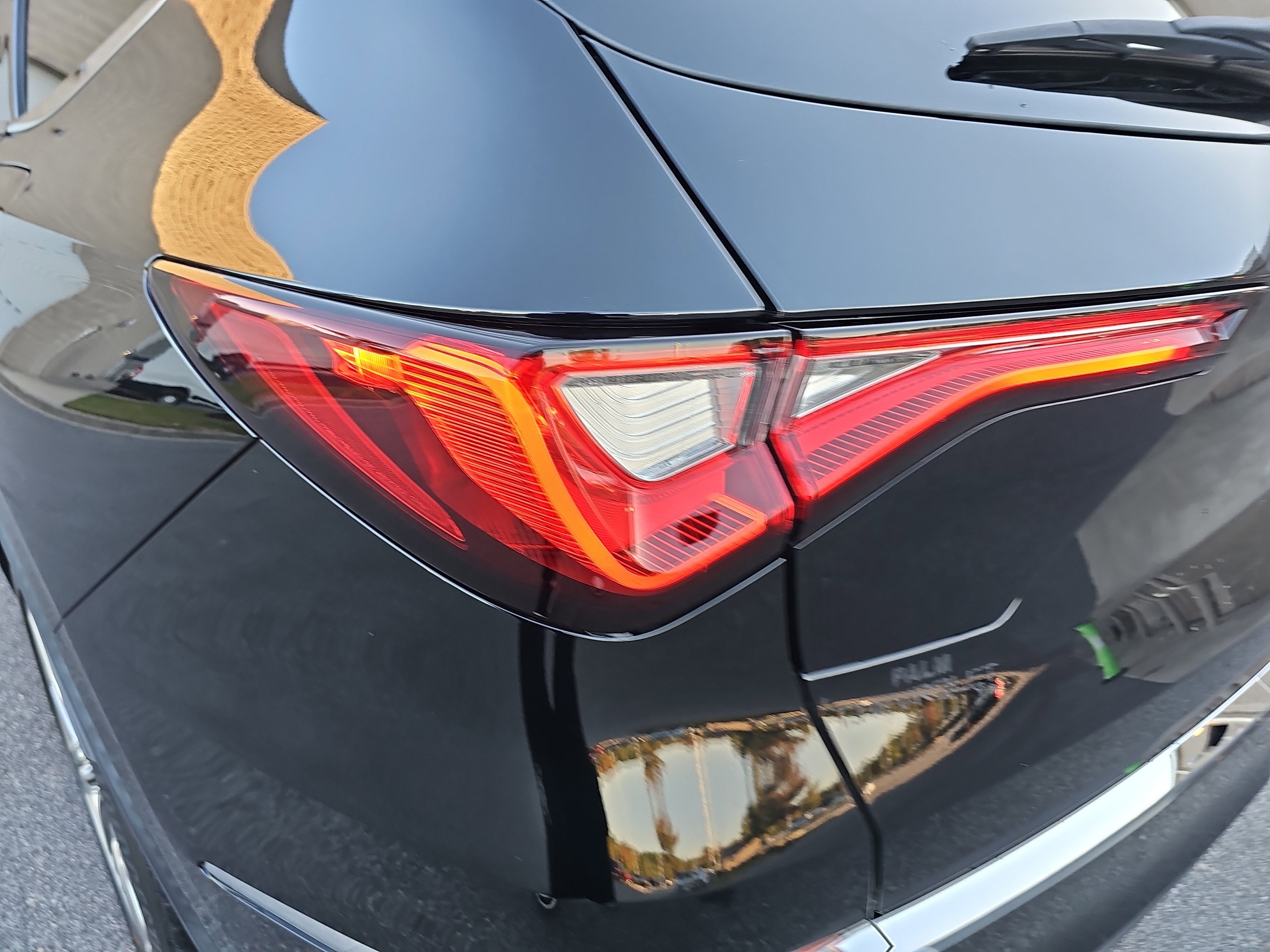 Used 2023 Acura MDX SH-AWD w/ Advance Package image 32