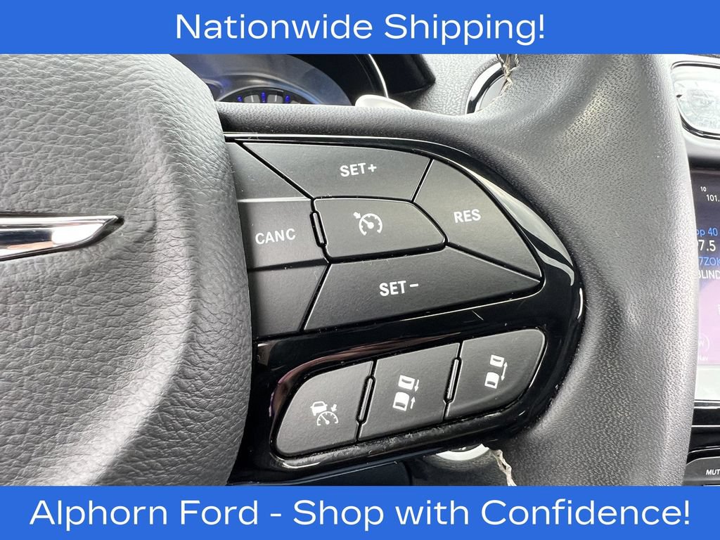 Used 2023 Chrysler 300 S w/ Comfort Group RWD image 17