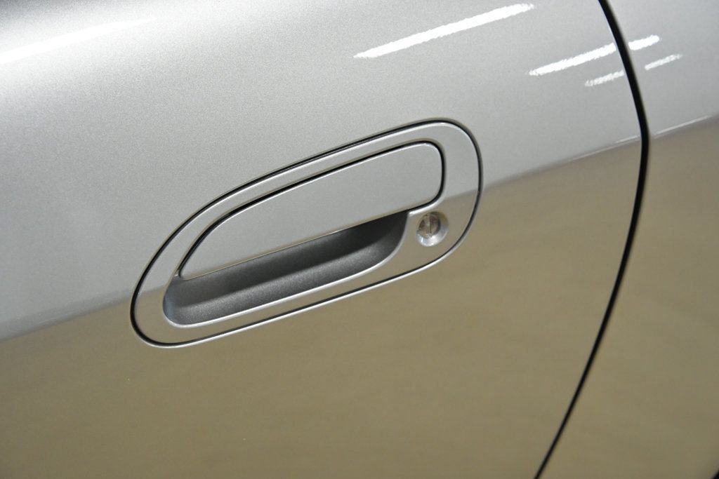 Used 2005 Honda S2000 image 43