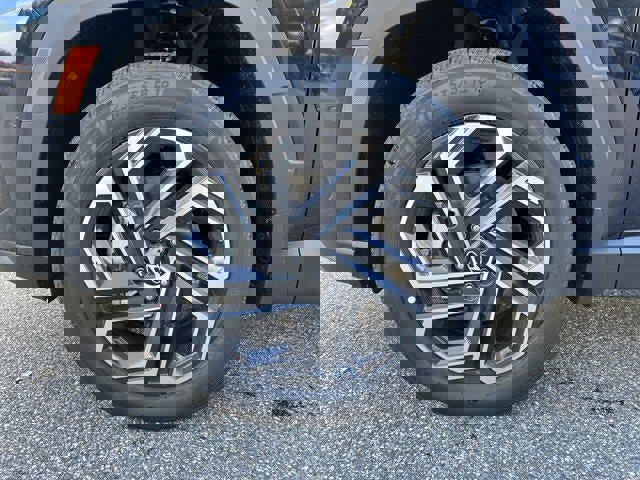 New 2025 Hyundai Tucson Limited image 40