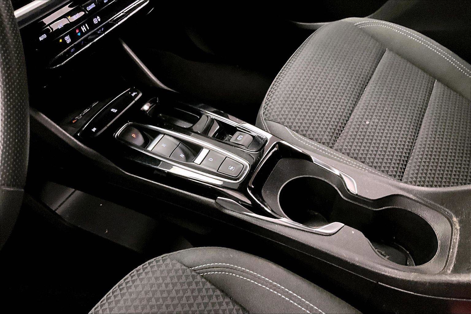 Used 2023 Chevrolet Bolt EUV LT w/ Driver Confidence Package image 16