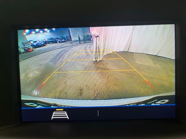 Used 2021 GMC Terrain SLE w/ Driver Convenience Package image 23