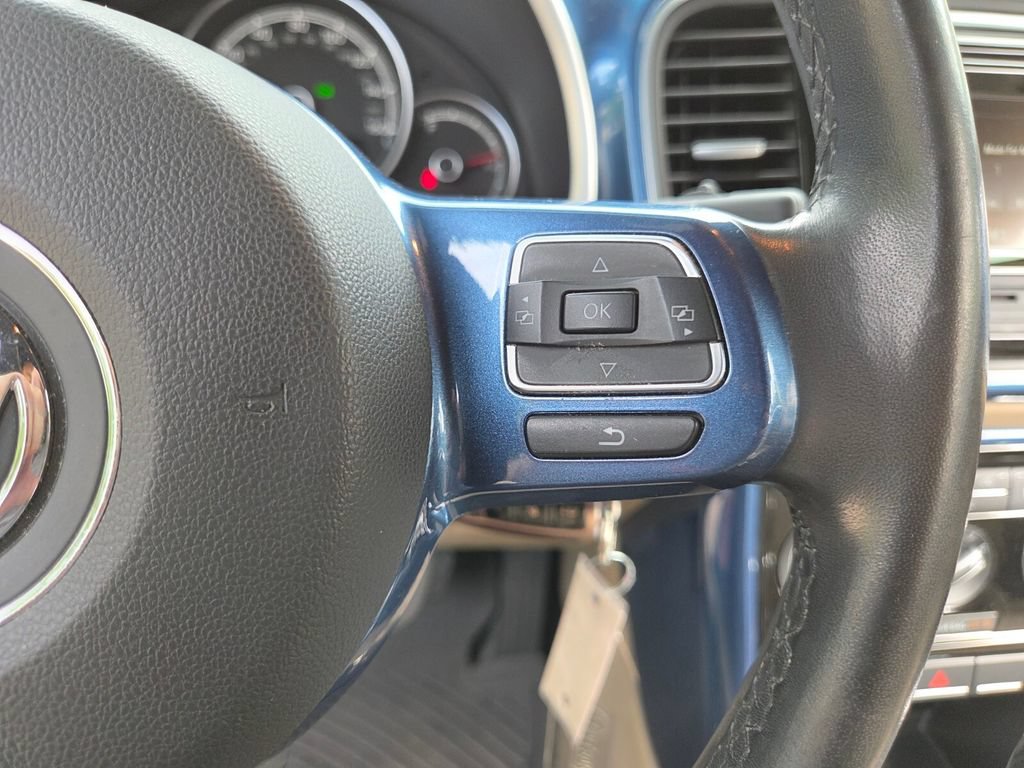 Used 2019 Volkswagen Beetle 2.0T S FWD image 30