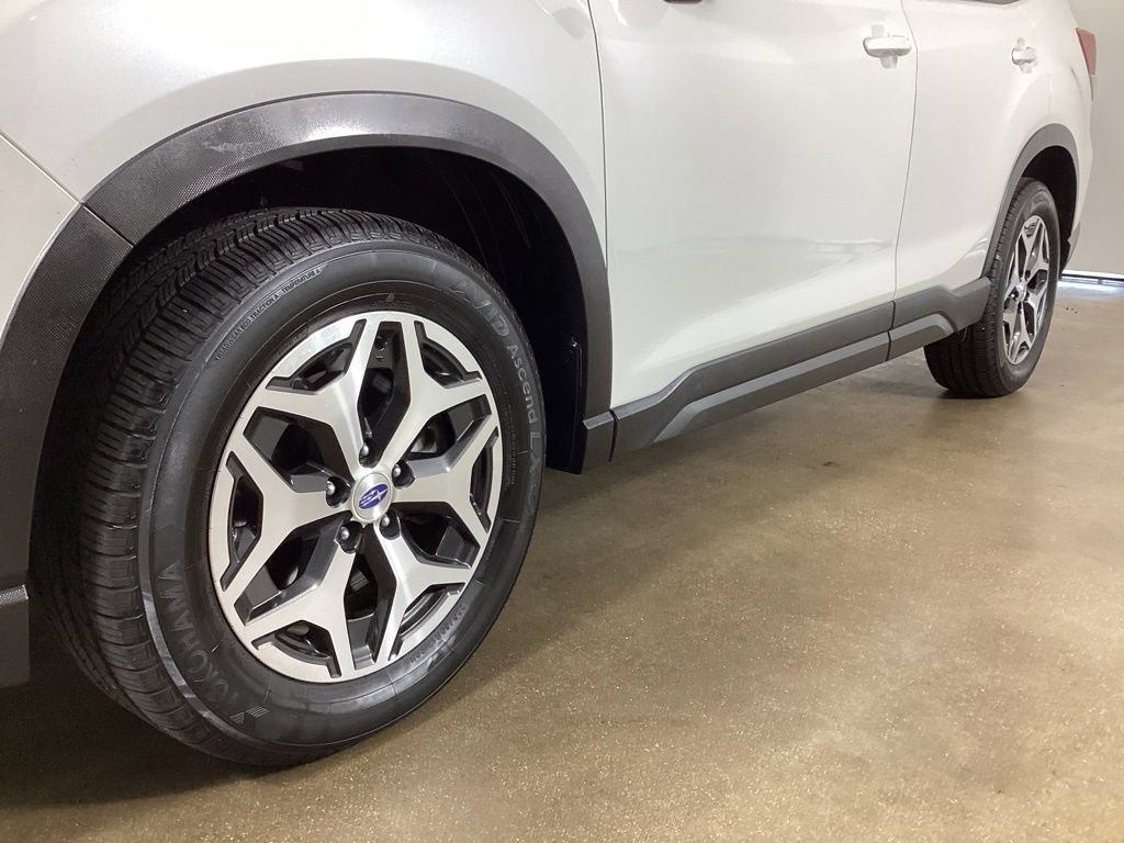 Used 2020 Subaru Forester Premium AWD/4WD image 2
