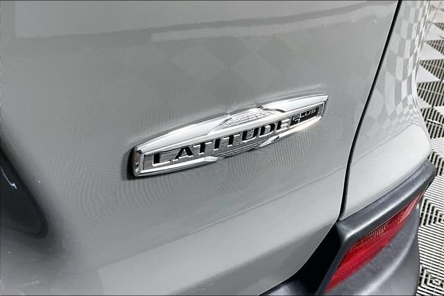 Used 2021 Jeep Cherokee Latitude Plus FWD image 23