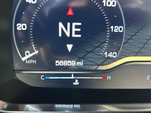 Used 2023 GMC Yukon AT4 w/ AT4 Premium Package image 17