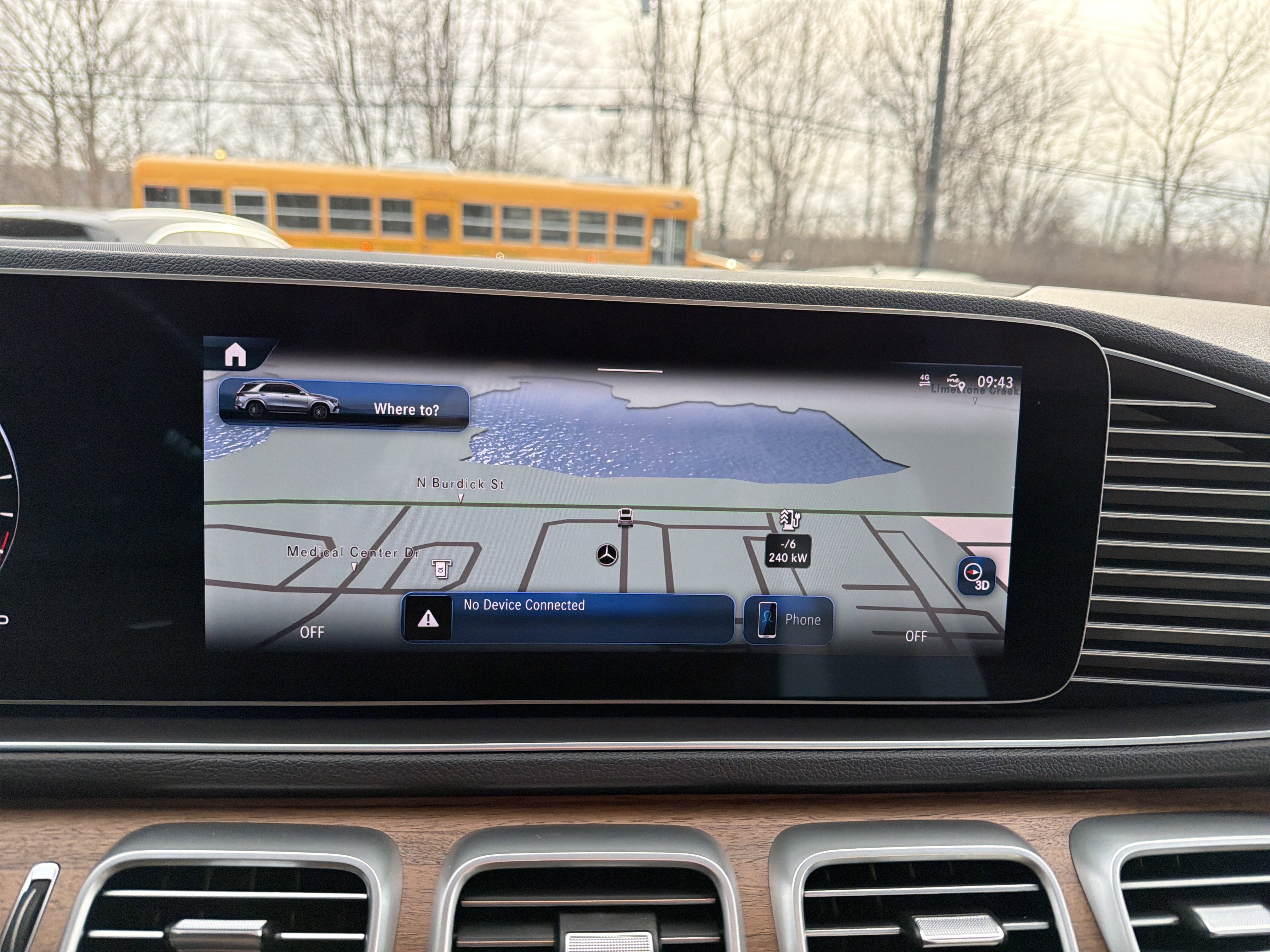 Certified 2025 Mercedes-Benz GLE 450e 4MATIC image 21