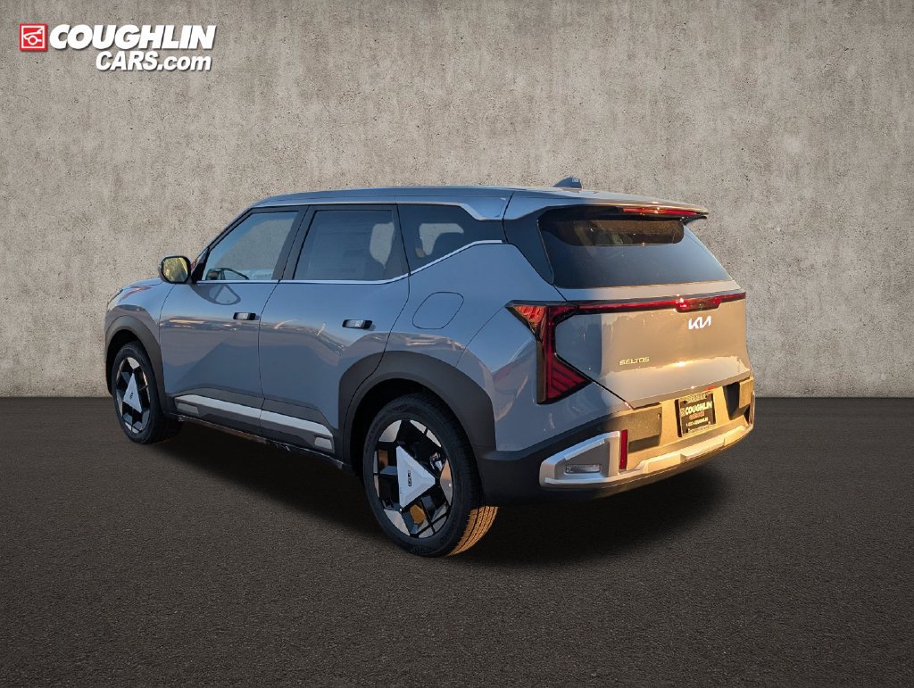 New 2027 Kia Seltos S FWD image 5