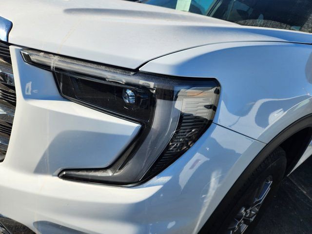 Used 2025 GMC Acadia Elevation image 24