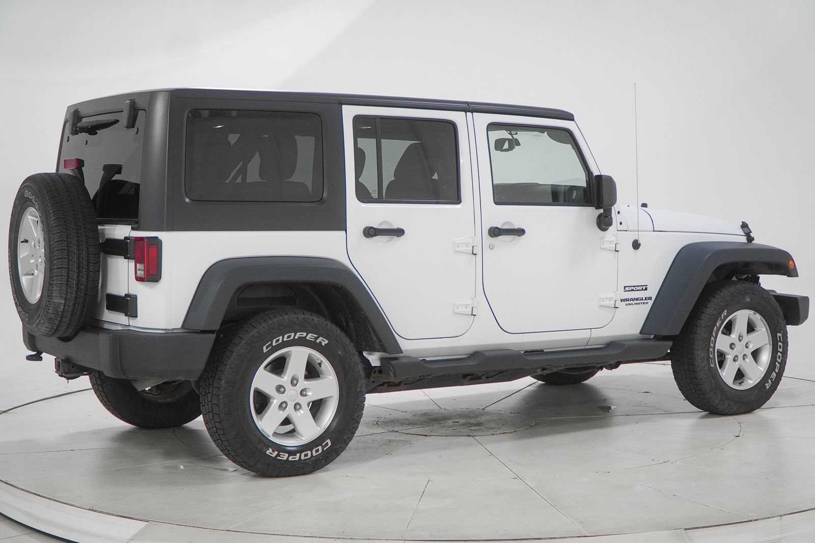 Used 2014 Jeep Wrangler Unlimited Sport w/ Quick Order Package 24S AWD/4WD image 11