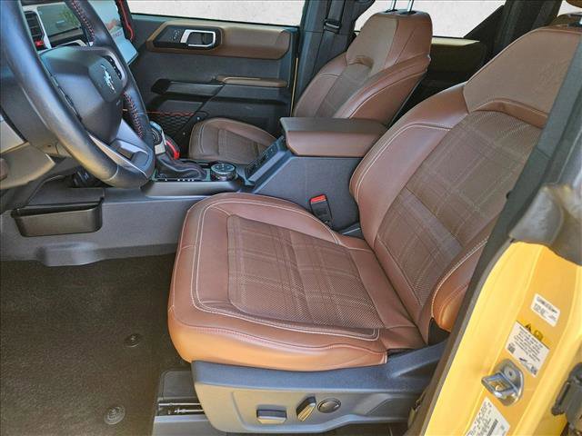 Used 2024 Ford Bronco Heritage Edition AWD/4WD image 15