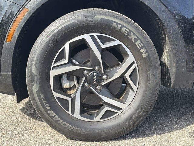 Certified 2023 Kia Sportage LX image 10