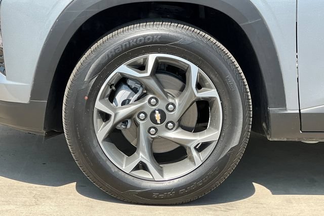 Used 2026 Chevrolet Trax LT FWD image 35