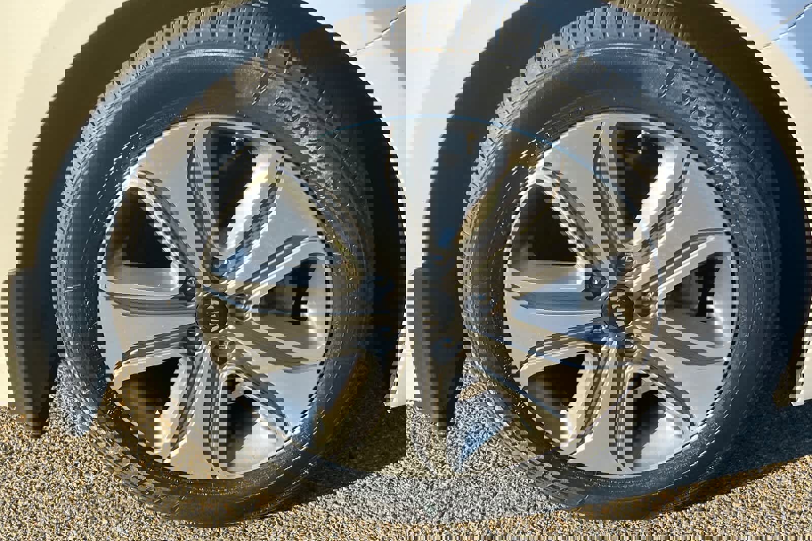 Used 2017 Kia Optima EX image 12